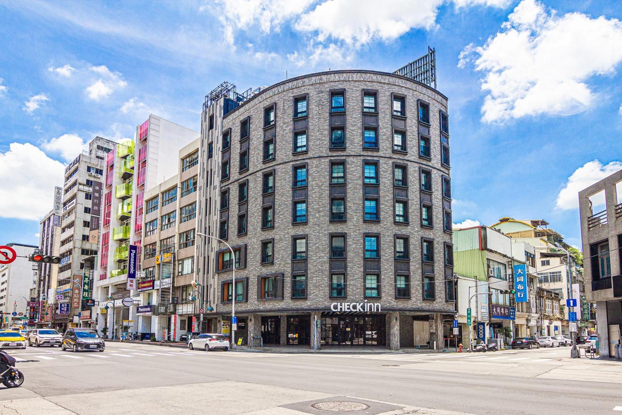 Check Inn Taichung Ziyou מראה חיצוני תמונה